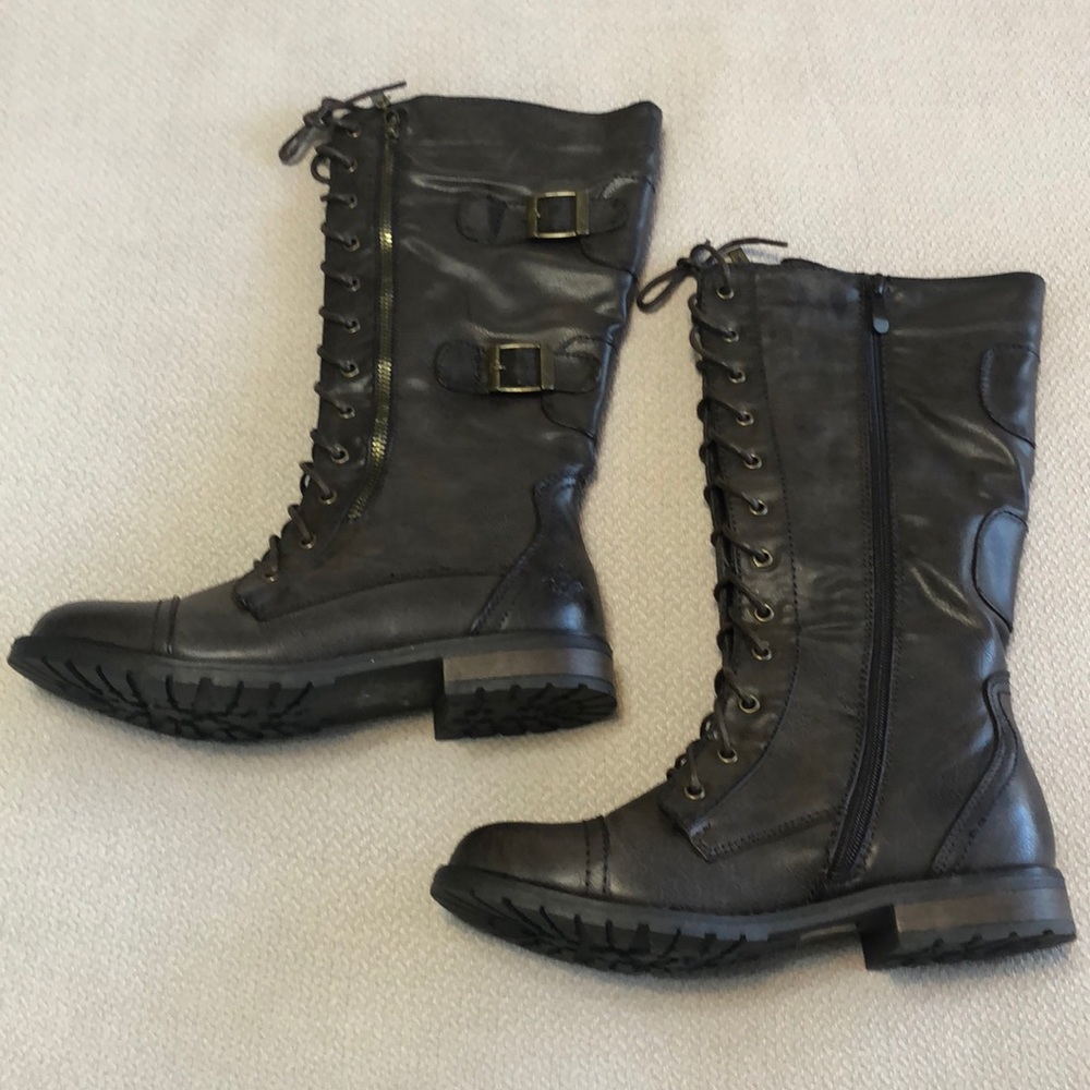 Tillys Brown Boots - Picture 1 of 7